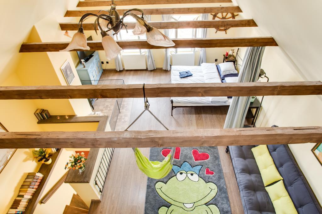Amazing 5 Bedroom House Krumlov 82 - 4 Min Walk To Main Square Cesky Krumlov Exterior photo